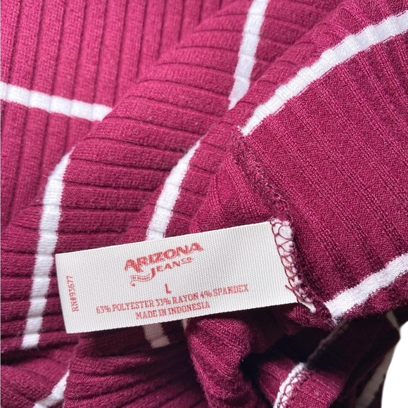 Arizona Jean Company Sleeveless Burgundy and White Striped Ribbed Top - Picture 8 of 12